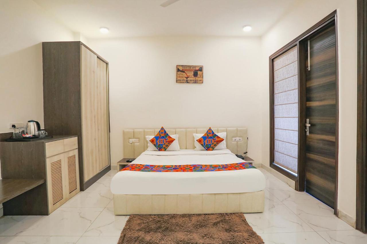 Fabhotel Ab Inn Huda City Center Gurgaon Buitenkant foto