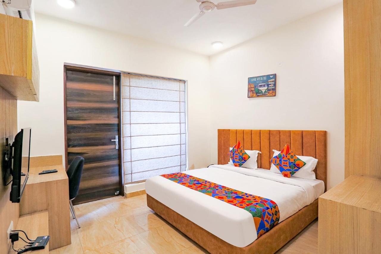 Fabhotel Ab Inn Huda City Center Gurgaon Buitenkant foto