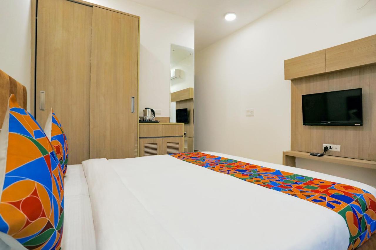 Fabhotel Ab Inn Huda City Center Gurgaon Buitenkant foto
